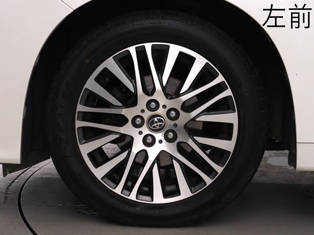 お客様のお好みの新品18インチ、19インチ、
20インチホイール装着可能！ダウンサスなど
ローダウンも取付可能です！ヴァルドやワー
クなどのメーカー品も取り寄せ可能です！