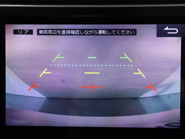 【バックカメラ装備】
大きな車でも安心のバックカメラを完備!
後方も視認できるので安心安全に駐車可能!