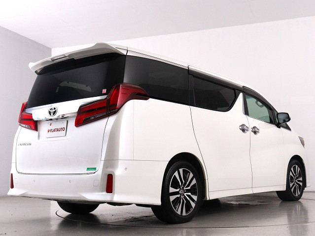 車種に特化した専門店仕入れこだわりの　　
仕入れ車両が揃っております!　　　　　　
プロの目利きで仕入れたお車を展示中です!