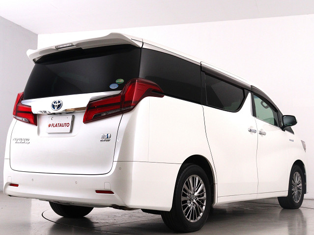 車種に特化した専門店仕入れこだわりの　　
仕入れ車両が揃っております!　　　　　　
プロの目利きで仕入れたお車を展示中です!