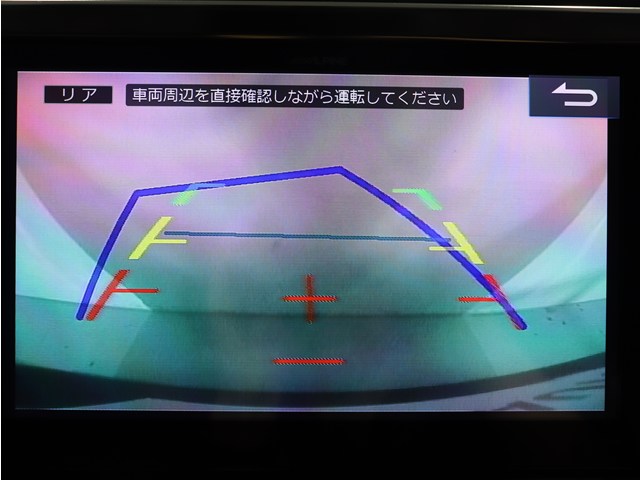 【バックカメラ装備】
大きな車でも安心のバックカメラを完備!
後方も視認できるので安心安全に駐車可能!