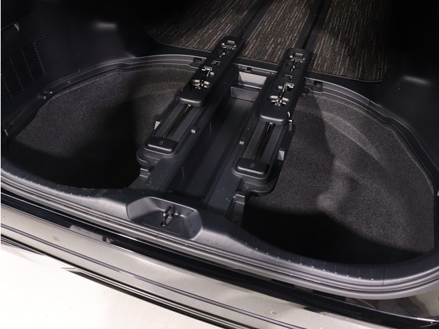 内装の状態も非常にクリーンな状態です｡
ご納車前には専門スタッフが
隅々までクリーニングを行います!