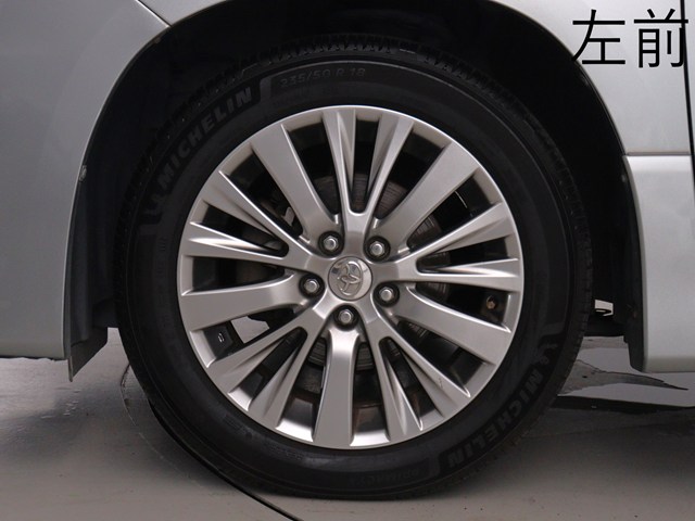 お客様のお好みの新品18インチ、19インチ、
20インチホイール装着可能！ダウンサスなど
ローダウンも取付可能です！ヴァルドやワー
クなどのメーカー品も取り寄せ可能です！