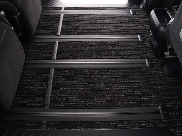 内装の状態も非常にクリーンな状態です｡
ご納車前には専門スタッフが
隅々までクリーニングを行います!