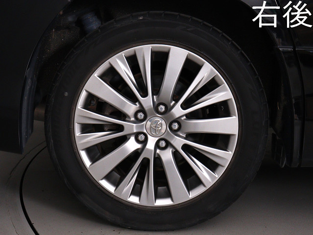 お客様のお好みの新品18インチ、19インチ、
20インチホイール装着可能！ダウンサスなど
ローダウンも取付可能です！ヴァルドやワー
クなどのメーカー品も取り寄せ可能です！