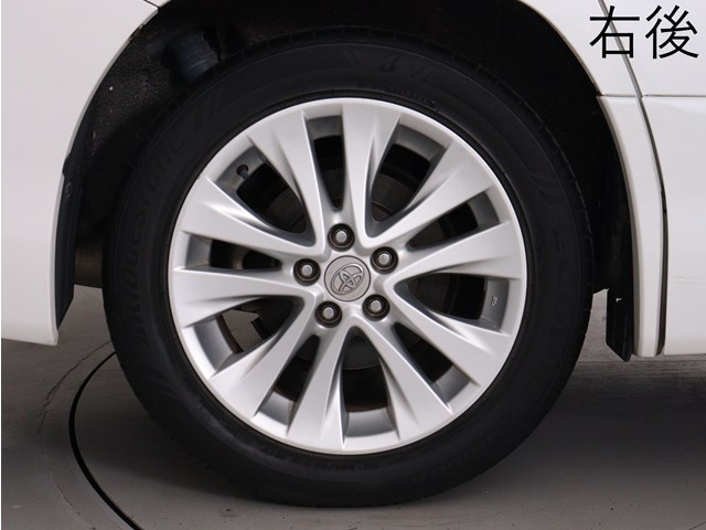 お客様のお好みの新品18インチ、19インチ、
20インチホイール装着可能！ダウンサスなど
ローダウンも取付可能です！ヴァルドやワー
クなどのメーカー品も取り寄せ可能です！