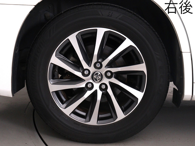 お客様のお好みの新品18インチ、19インチ、
20インチホイール装着可能！ダウンサスなど
ローダウンも取付可能です！ヴァルドやワー
クなどのメーカー品も取り寄せ可能です！