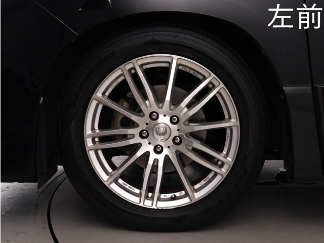 お客様のお好みの新品18インチ、19インチ、
20インチホイール装着可能！ダウンサスなど
ローダウンも取付可能です！ヴァルドやワー
クなどのメーカー品も取り寄せ可能です！