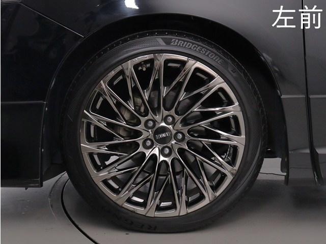 お客様のお好みの新品18インチ、19インチ、
20インチホイール装着可能！ダウンサスなど
ローダウンも取付可能です！ヴァルドやワー
クなどのメーカー品も取り寄せ可能です！