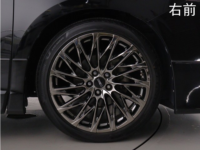 お客様のお好みの新品18インチ、19インチ、
20インチホイール装着可能！ダウンサスなど
ローダウンも取付可能です！ヴァルドやワー
クなどのメーカー品も取り寄せ可能です！