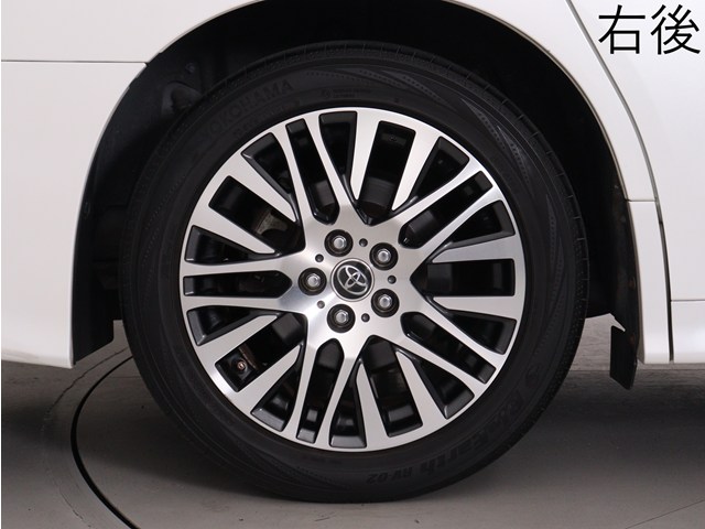 お客様のお好みの新品18インチ、19インチ、
20インチホイール装着可能！ダウンサスなど
ローダウンも取付可能です！ヴァルドやワー
クなどのメーカー品も取り寄せ可能です！