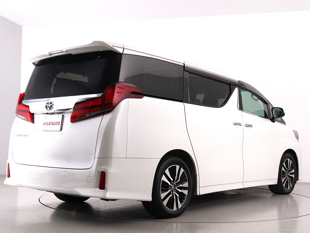 車種に特化した専門店仕入れこだわりの　　
仕入れ車両が揃っております!　　　　　　
プロの目利きで仕入れたお車を展示中です!