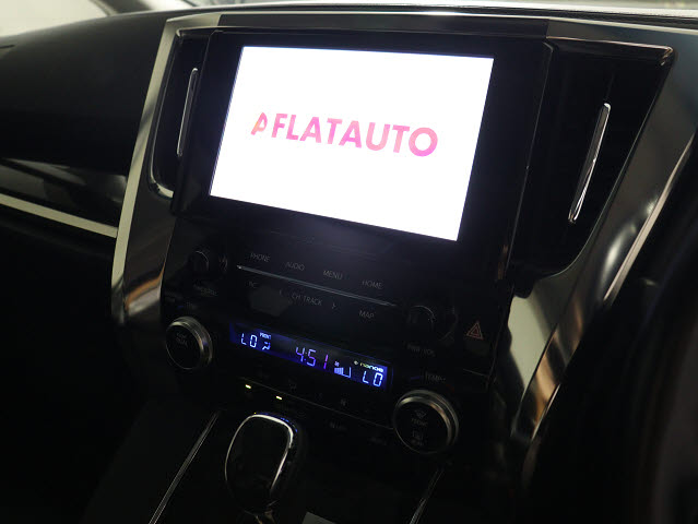 【純正９インチディスプレイオーディオ】Ｂ
ｌｕｅｔｏｏｔｈ接続で音楽再生も可能！ま
たスマートフォンと連携する事で多彩な機能
も使用可能です！