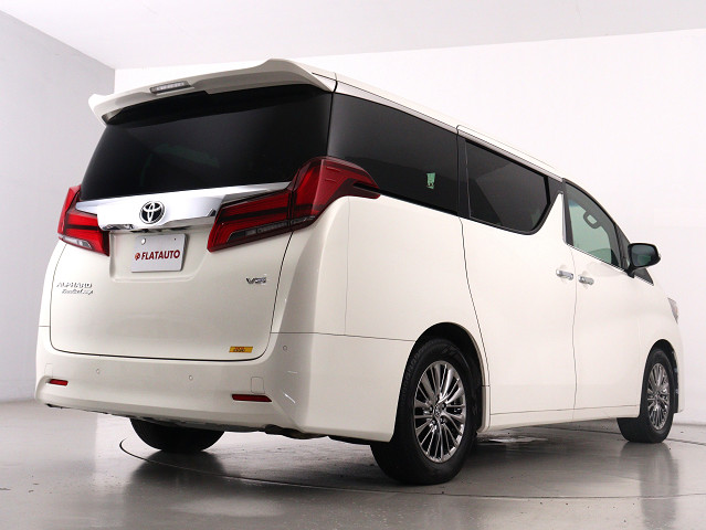 車種に特化した専門店仕入れこだわりの　　
仕入れ車両が揃っております!　　　　　　
プロの目利きで仕入れたお車を展示中です!