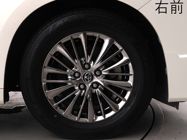 お客様のお好みの新品18インチ、19インチ、
20インチホイール装着可能！ダウンサスなど
ローダウンも取付可能です！ヴァルドやワー
クなどのメーカー品も取り寄せ可能です！