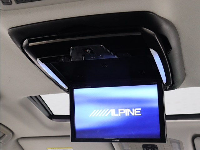 【大人気☆ＡＬＰＩＮＥ　後席モニター】
見た目も使い勝手も抜群の人気メーカー!
ミニバンの必須装備とも言える装備です!