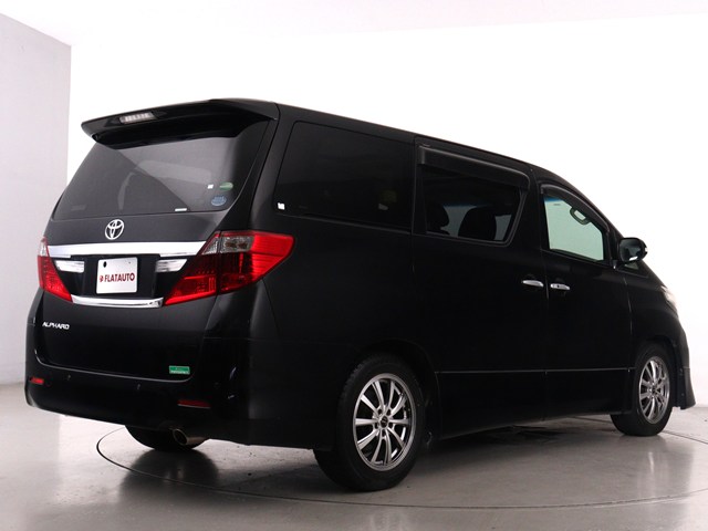 車種に特化した専門店仕入れこだわりの　　
仕入れ車両が揃っております!　　　　　　
プロの目利きで仕入れたお車を展示中です!