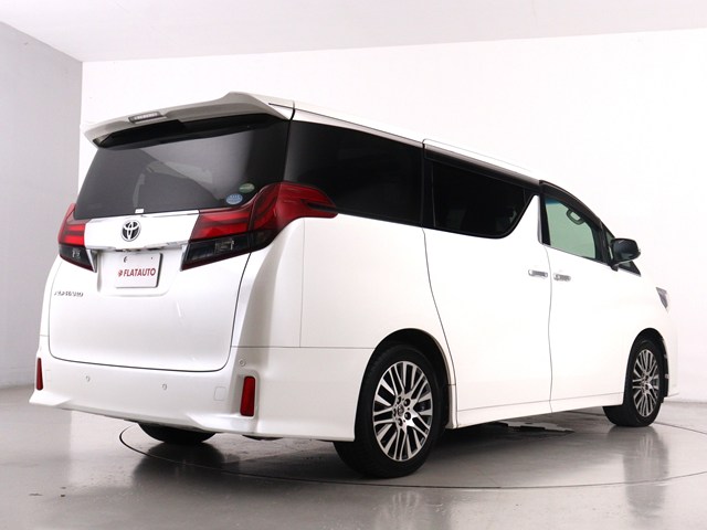 車種に特化した専門店仕入れこだわりの　　
仕入れ車両が揃っております!　　　　　　
プロの目利きで仕入れたお車を展示中です!