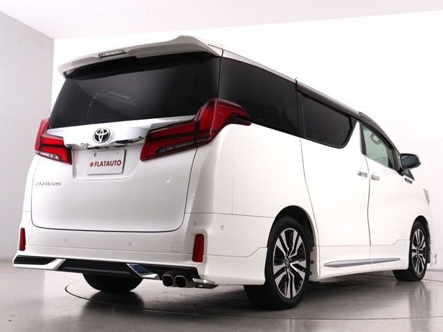 車種に特化した専門店仕入れこだわりの　　
仕入れ車両が揃っております!　　　　　　
プロの目利きで仕入れたお車を展示中です!