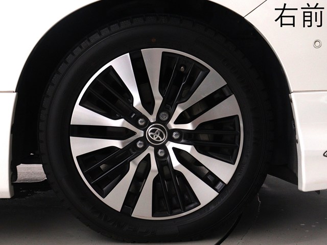 お客様のお好みの新品18インチ、19インチ、
20インチホイール装着可能！ダウンサスなど
ローダウンも取付可能です！ヴァルドやワー
クなどのメーカー品も取り寄せ可能です！