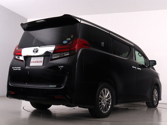 車種に特化した専門店仕入れこだわりの　　
仕入れ車両が揃っております!　　　　　　
プロの目利きで仕入れたお車を展示中です!