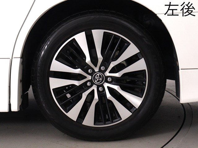 お客様のお好みの新品18インチ、19インチ、
20インチホイール装着可能！ダウンサスなど
ローダウンも取付可能です！ヴァルドやワー
クなどのメーカー品も取り寄せ可能です！
