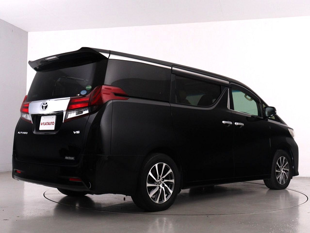 車種に特化した専門店仕入れこだわりの　　
仕入れ車両が揃っております!　　　　　　
プロの目利きで仕入れたお車を展示中です!