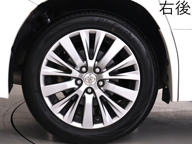 お客様のお好みの新品18インチ、19インチ、
20インチホイール装着可能！ダウンサスなど
ローダウンも取付可能です！ヴァルドやワー
クなどのメーカー品も取り寄せ可能です！