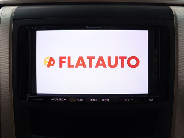 【社外高性能ナビ装備】
社外品でありながらフィット感◎