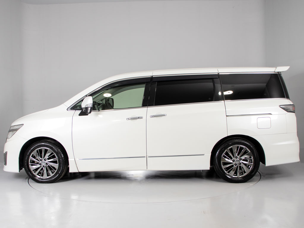 エルグランド 250ライダー オーテック30thアニバーサリー 禁煙