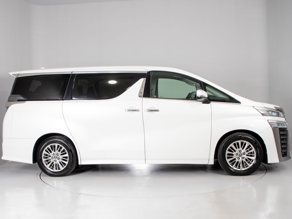 ★各種カスタム！★エアロ取付、社外アルミ
ホイール換装承っております！