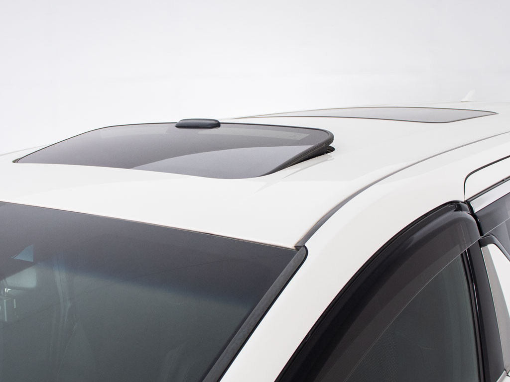 ★サンルーフ★‌人気装備のサンルーフ装着
！開放的な空間をお楽しみいただけます！