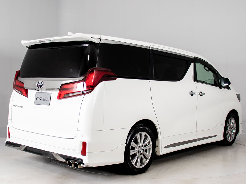 ★ﾘｱﾋﾞｭｰ★テールランプ加工、マフラー
換装等も承っております！