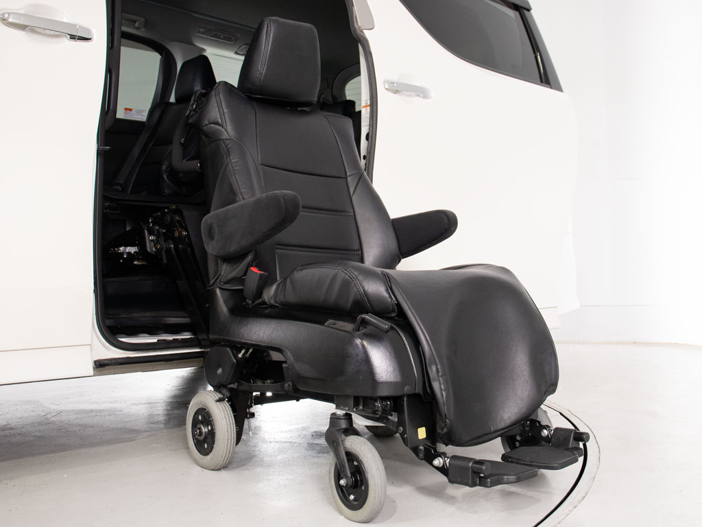 脱着可能なサイドリフトアップシートです！