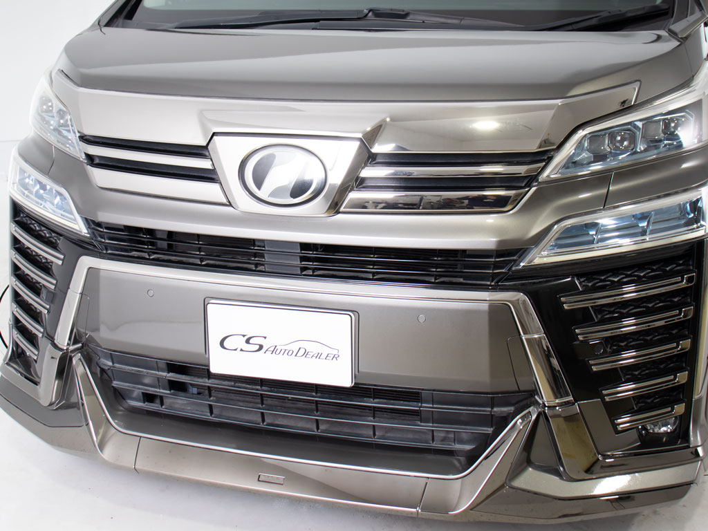 ★フロントビュー★グリル交換、エアロ取り
付け等、カスタムもお任せください！