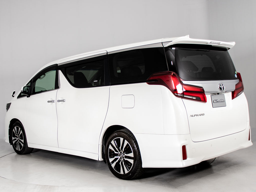 ★展示前点検実施★特殊な機材も用いて、
全車点検を実施しております！