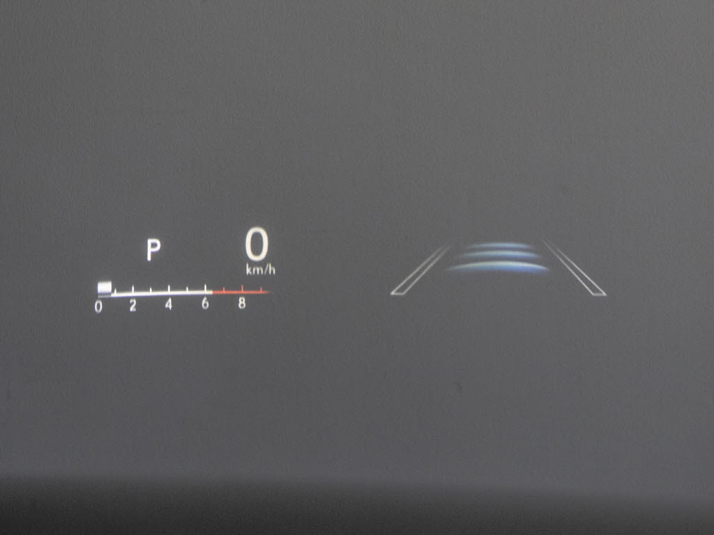 カラーヘッドアップディスプレイ！