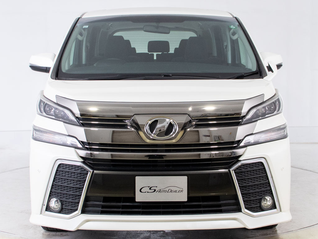 ★フロントビュー★グリル交換、エアロ取り
付け等、カスタムもお任せください！