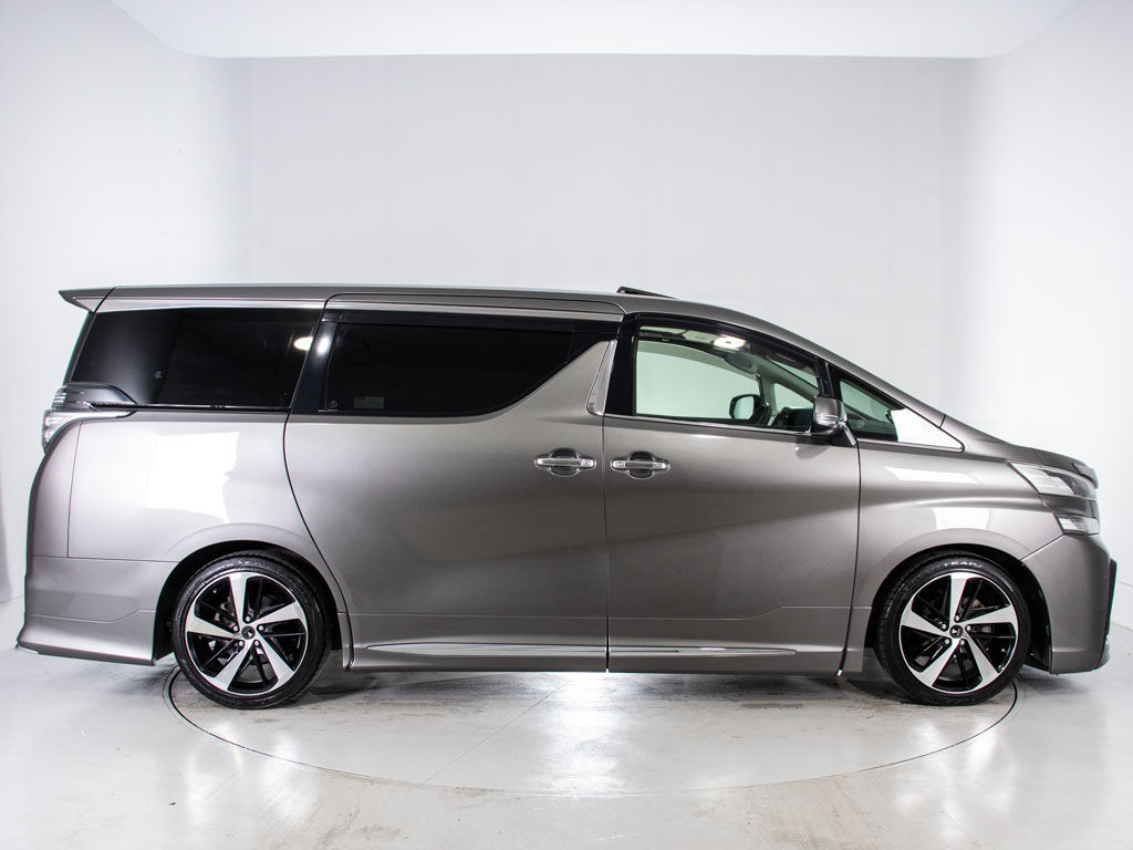 ★モデリスタエアロ★デザイン性の高い
モデリスタエアロにてカスタム！！