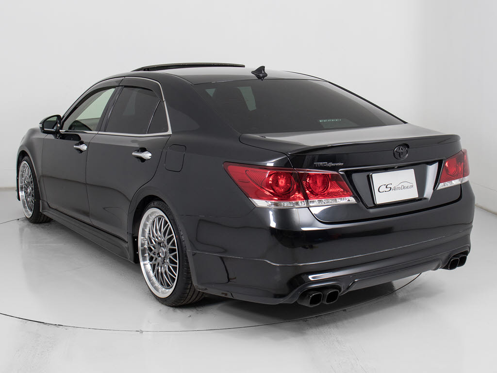 モデリスタリヤスタイリングキット！専用エ
アロ＆専用マフラーでドレスアップ済！