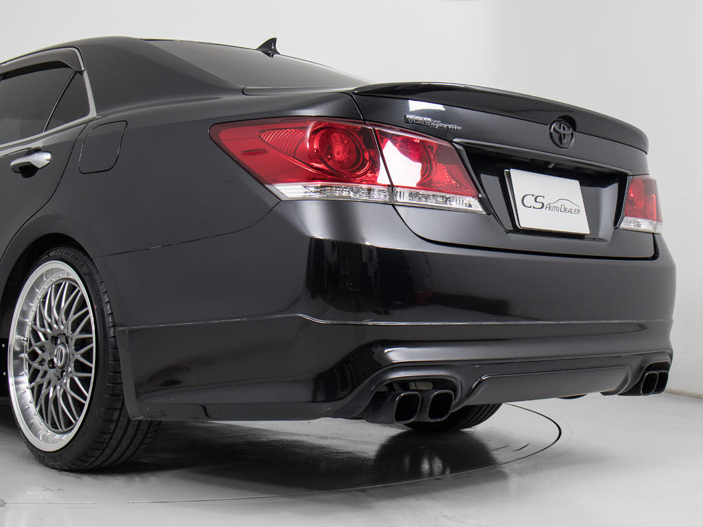 モデリスタリヤスタイリングキット！専用エ
アロ＆専用マフラーでドレスアップ済！