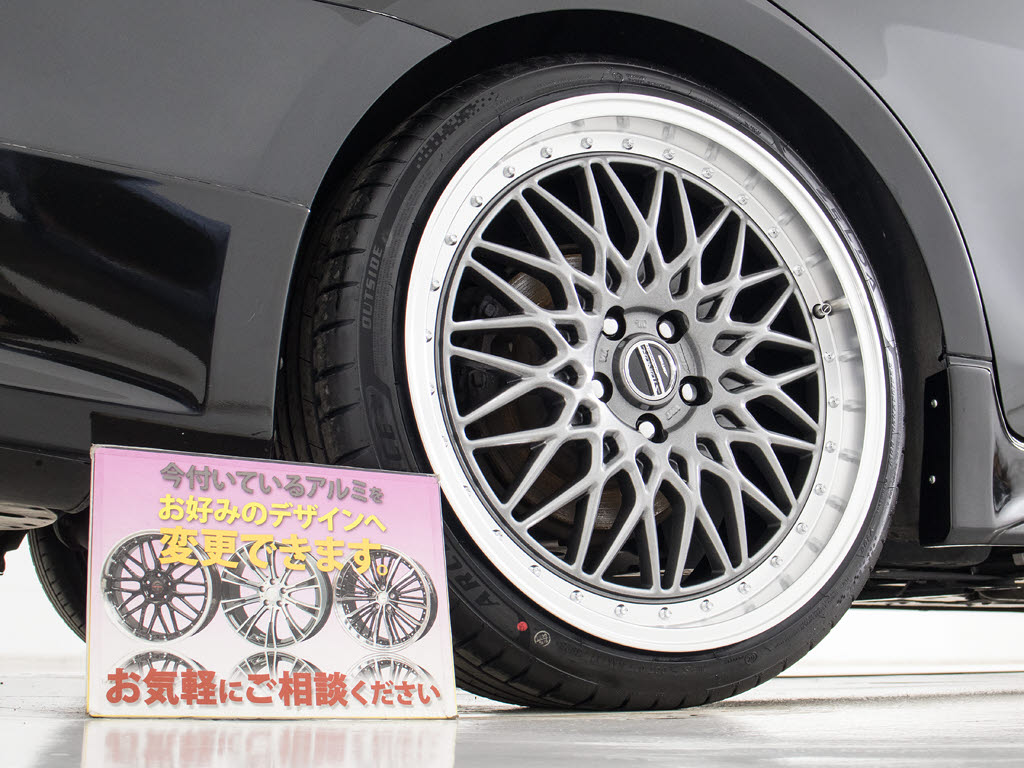 新品２０インチアルミホイール＆新品タイヤ
装着済みです！アルミホイールの変更も可能
です！お客様のお好みの１台を作成可能とな
ります！※詳細はスタッフまでお尋ねくださ
い。