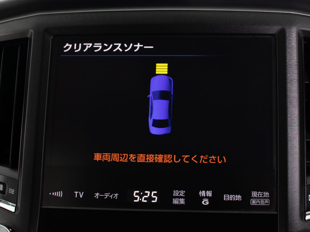 クリアランスソナーが付いています！フロン
ト＆リアにセンサーがあり、障害物に近づく
と警告音が鳴りドライバーへお知らせ！すご
く便利な人気装備です！！