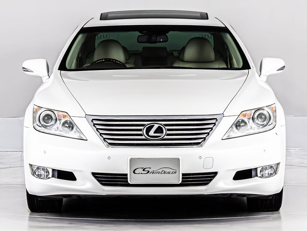 人気のホワイトパール外装！ホワイトパール
クリスタルシャイン！