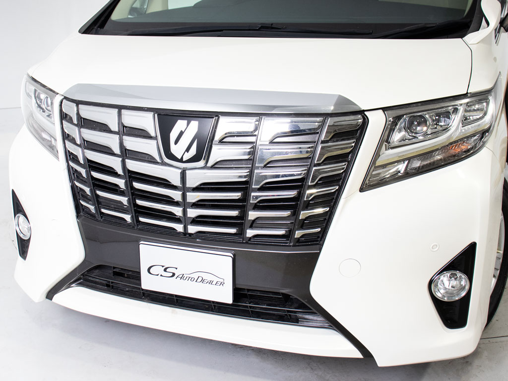 ★フロントビュー★グリル交換、エアロ取り
付け等、カスタムもお任せください！