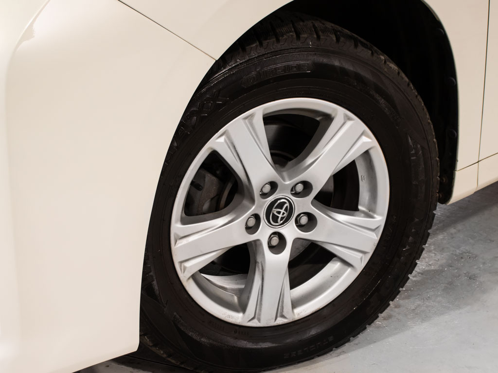 ★各種カスタム！★エアロ取付、社外アルミ
ホイール換装承っております！