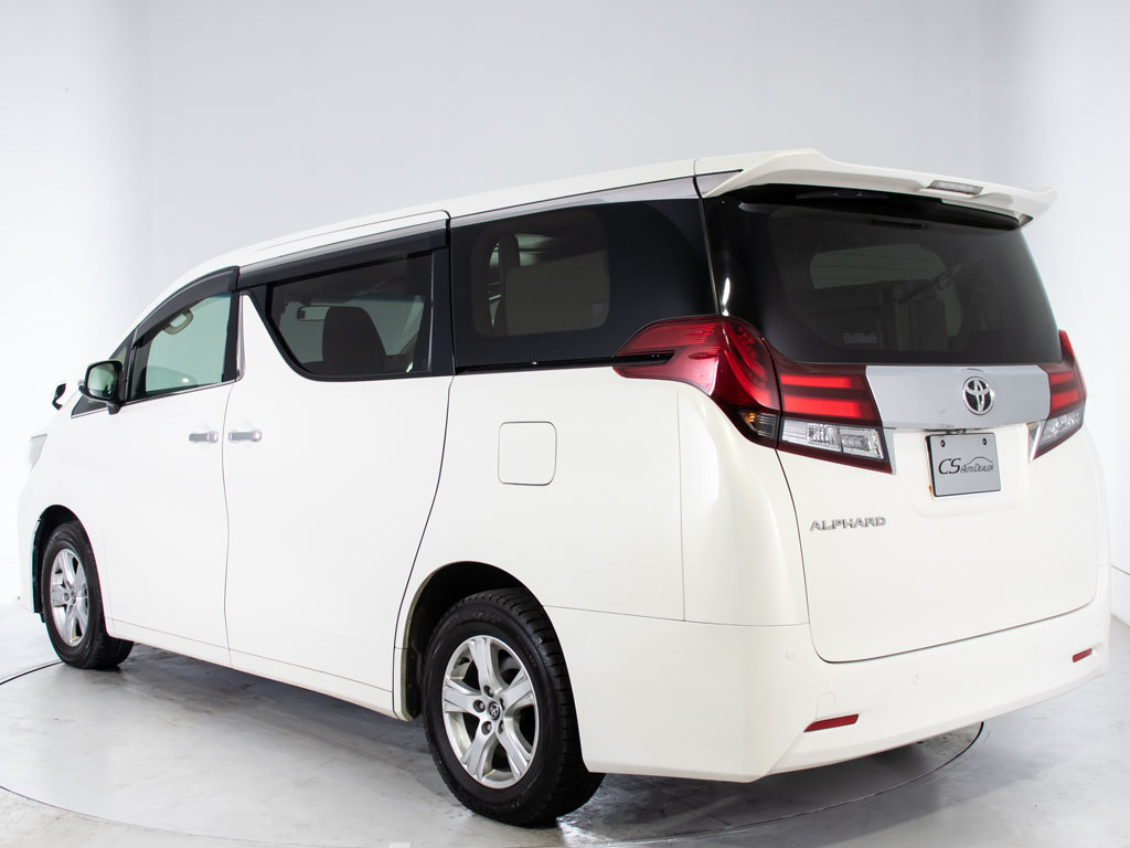 ★展示前点検実施★特殊な機材も用いて、全
車点検を実施しております！