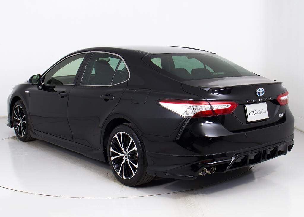 お車の下取りもお任せ下さい！国産、外車、
年式、走行距離問わず、どんなお車でも下取
りさせて頂きます。皆様のご相談お待ちして
おります！