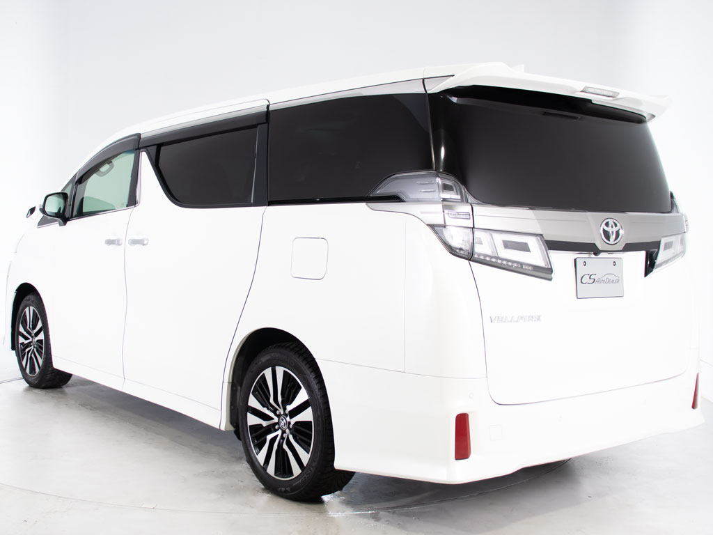 ★展示前点検実施★特殊な機材も用いて、全
車点検を実施しております！