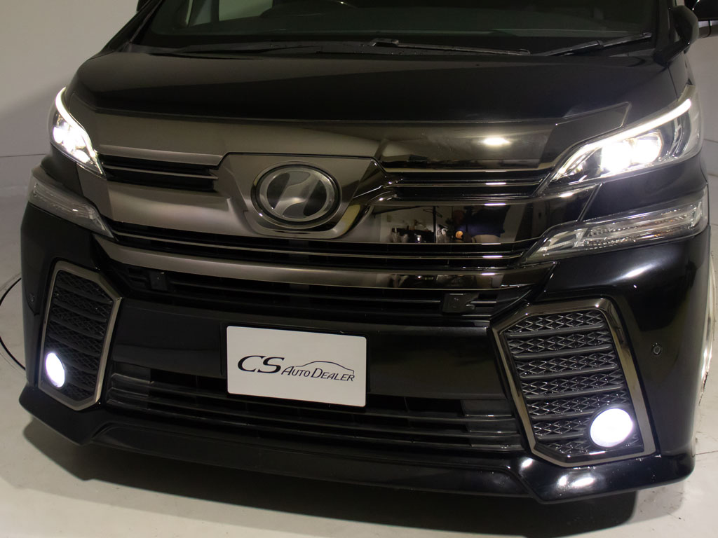 ★フロントビュー★グリル交換、エアロ取り
付け等、カスタムもお任せください！